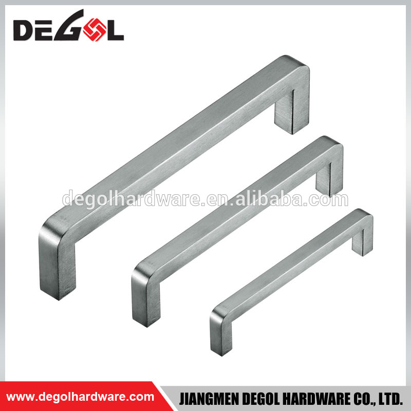 tiradores para puertas de muebles