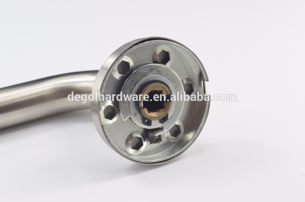 mango de lat&oacute;n