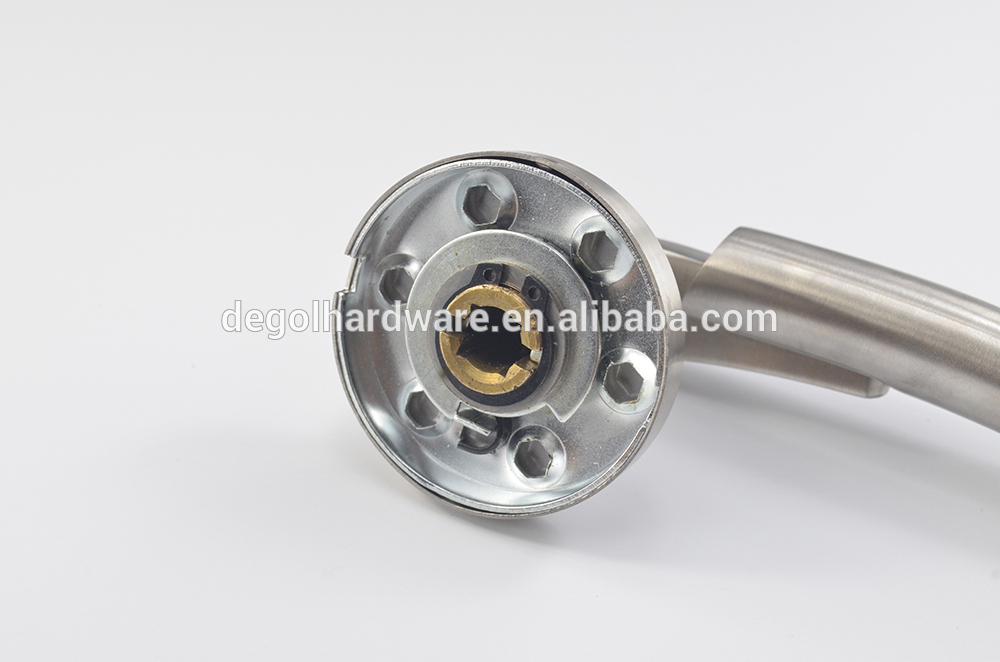 mango de lat&oacute;n