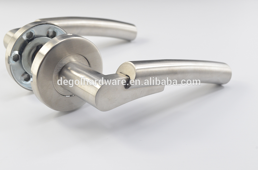 mango de lat&oacute;n